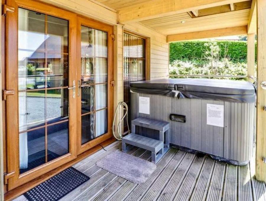 Artro Lodge Luxury 3 Bedroom, 3 Bathroom & Hot Tub Llanbedr  Exteriér fotografie