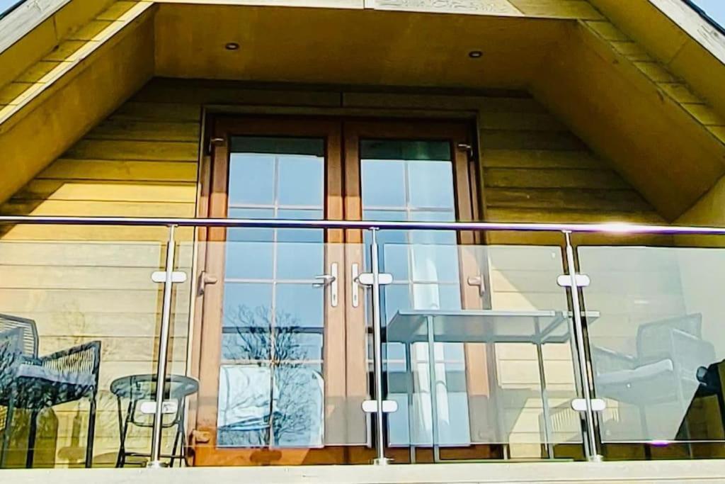 Artro Lodge Luxury 3 Bedroom, 3 Bathroom & Hot Tub Llanbedr  Exteriér fotografie